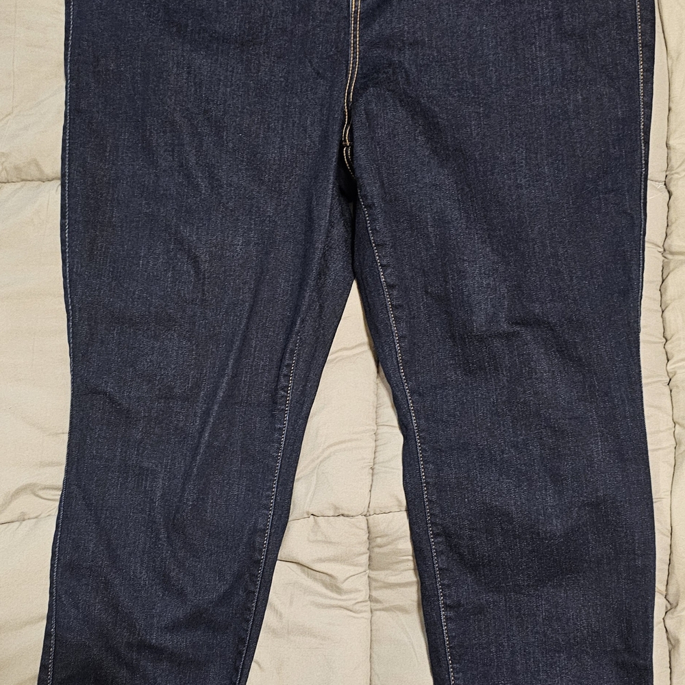 Torrid Super Soft Jegging - Dark Blue NWOT - Picture 2 of 3